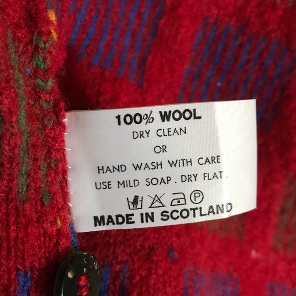 Gorgeous hand knit n Scotland wool multicolor vest - Picture 5 of 5